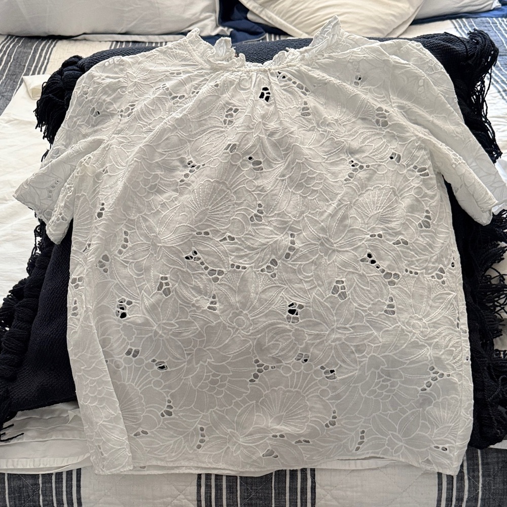 Ann Taylor White Floral Lace Blouse